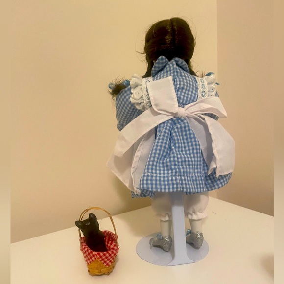 Collectible Ashton-Drake Galleries Dorothy Porcelain Doll - Picture 3 of 6